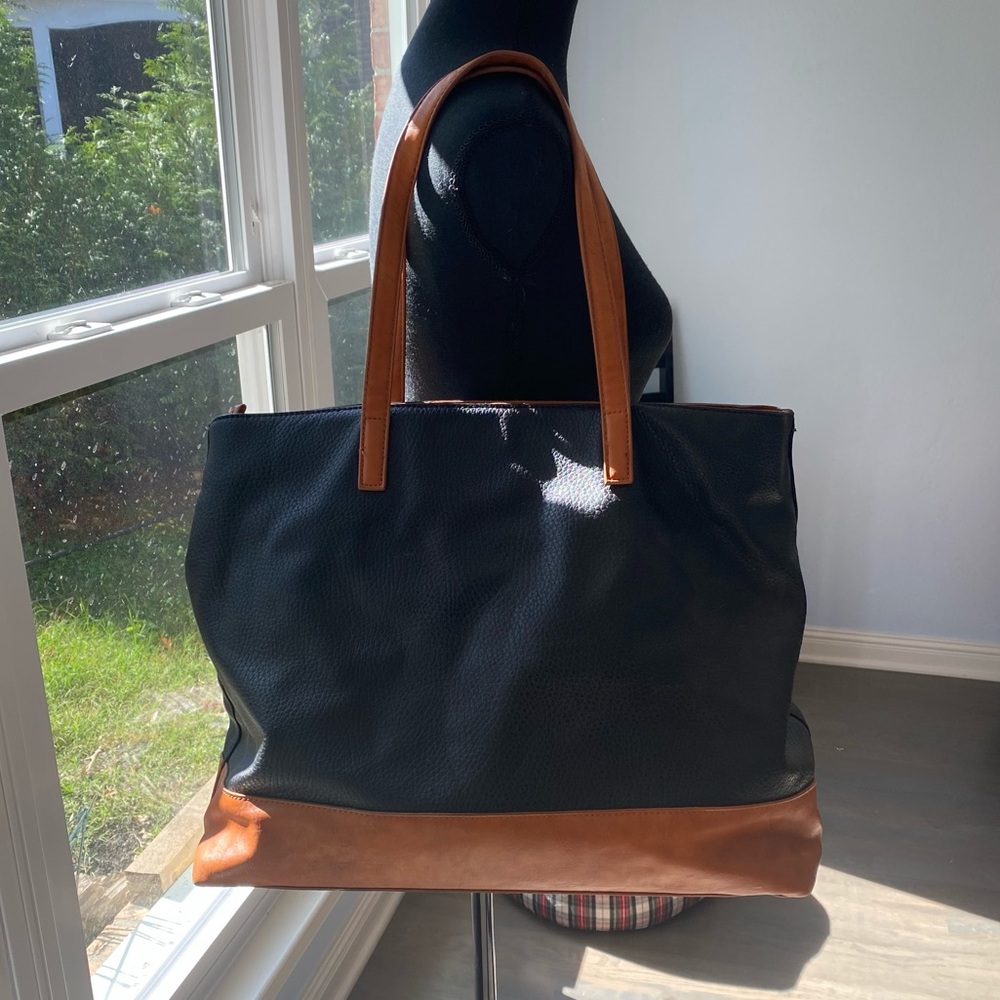 Sole Society Black/Tan Tote